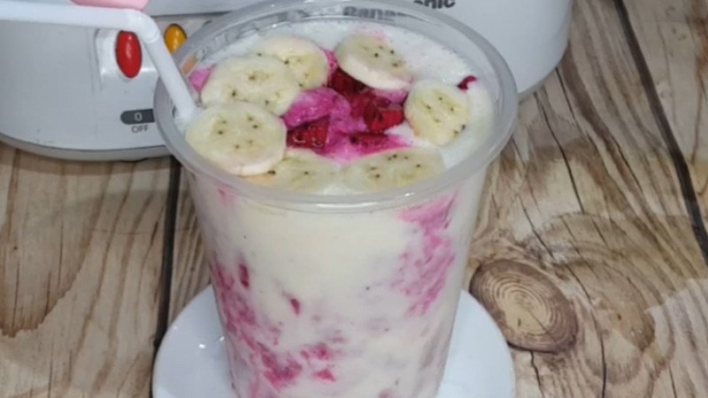 Sinh tố chuối thanh long đỏ bổ dưỡng