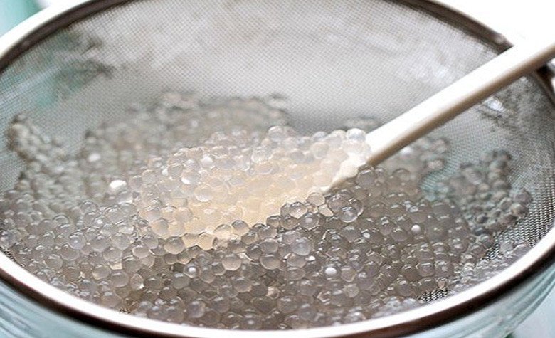 Sơ chế bột báng cho chè khoai lang