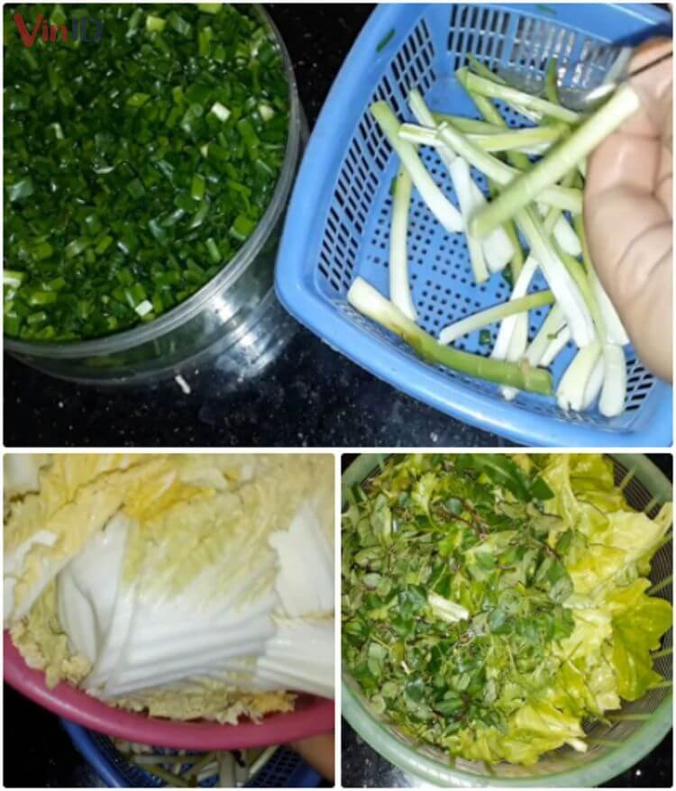 Sơ chế các loại rau và phụ liệu chuẩn bị cho cách nấu lẩu lòng lợn