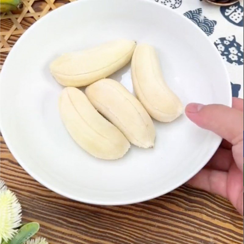 Sơ chế chuối để làm bánh chuối bột mì nhanh