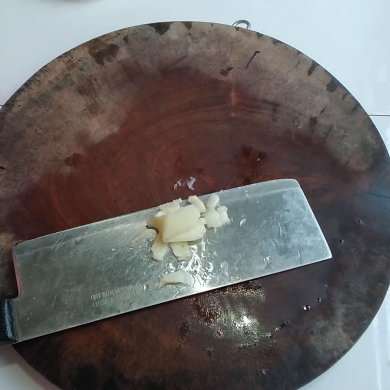 Sơ chế đọt mướp đắng để xào