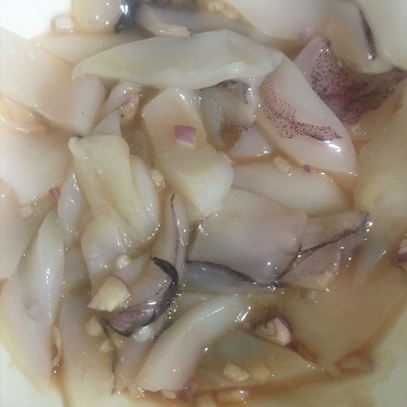 sơ chế mực sạch không tanh