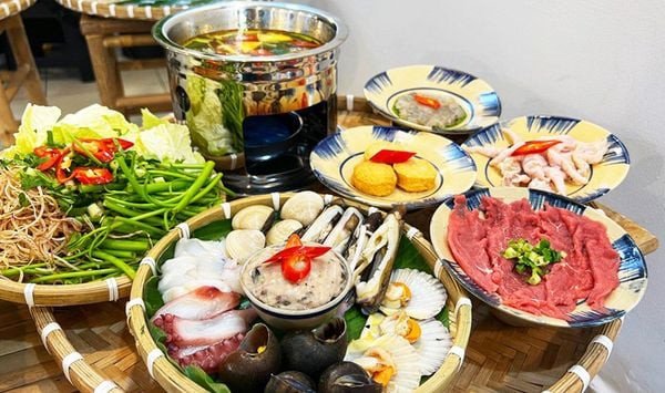 Sơ chế ốc sạch sẽ để nấu lẩu ốc thập cẩm không tanh