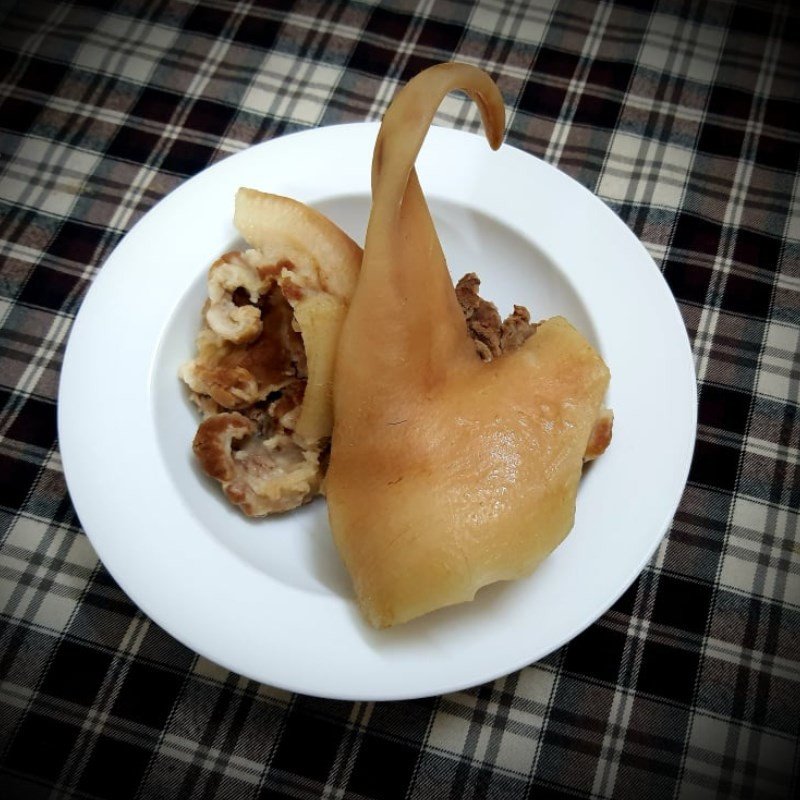 Sơ Chế Tai Heo và Thịt Mỡ Cho Nem Thính