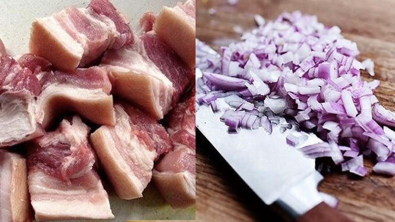 Sơ chế thịt heo để nấu thịt hộp với nước dừa