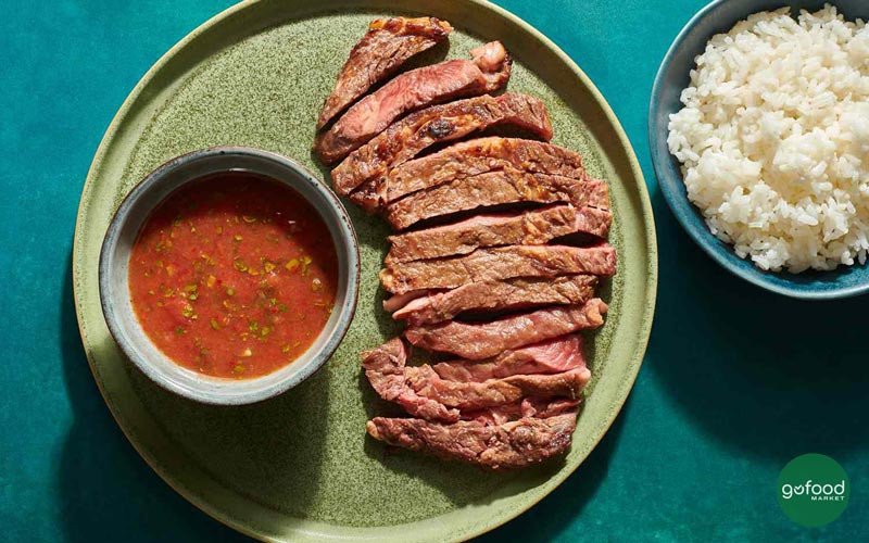 Sốt me chấm thịt nướng đậm đà kiểu Thái