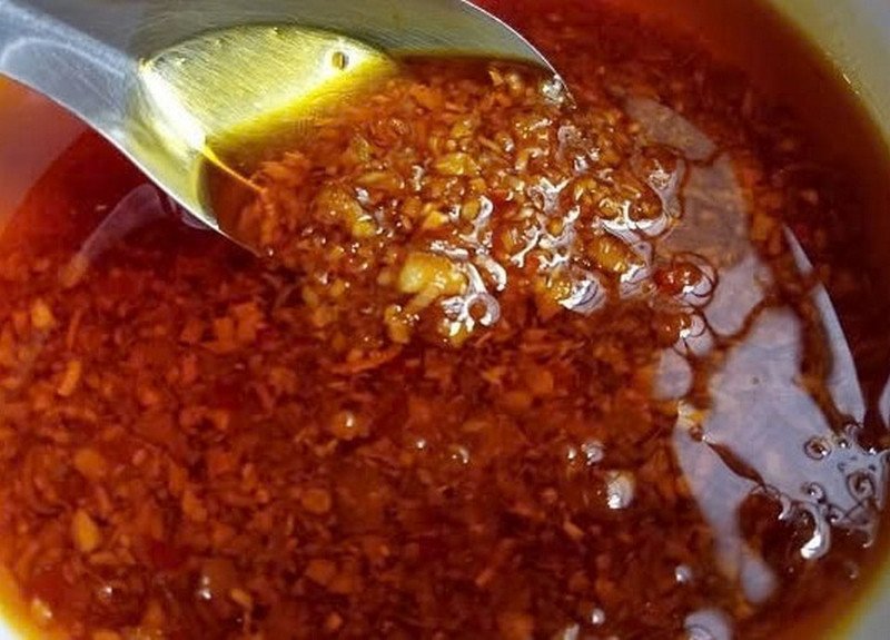 Sốt tắc chấm bánh tráng sa tế cay nồng hấp dẫn