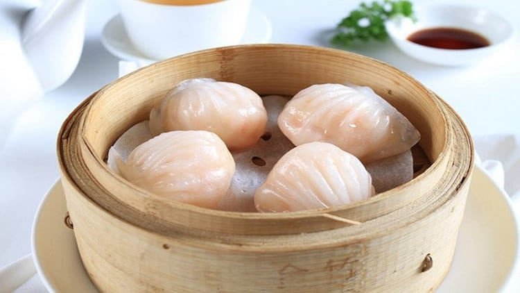 Sủi cảo chay với rau củ tươi ngon