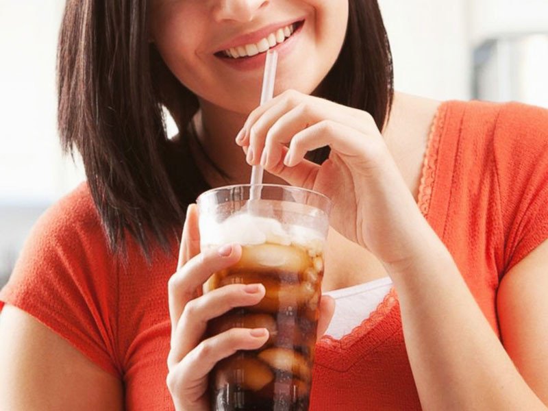 Tác động của việc uống nước ngọt Coca-Cola thường xuyên đến sức khỏe