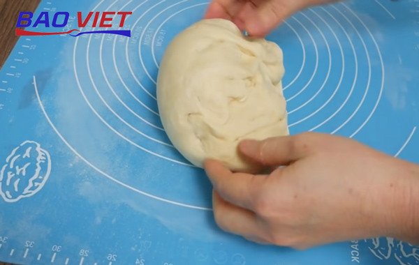 Tạo hình cho bánh tiêu