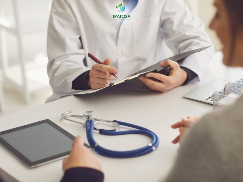 Tham vấn ý kiến chuyên gia y tế trước khi áp dụng cách nấu nước lá tía tô cho mẹ sau sinh