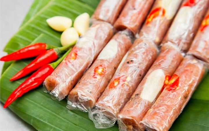 Thanh nem chua nướng thơm ngon, hấp dẫn