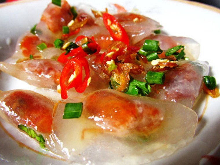 Thành phẩm bánh bột lọc nhân tôm thơm ngon