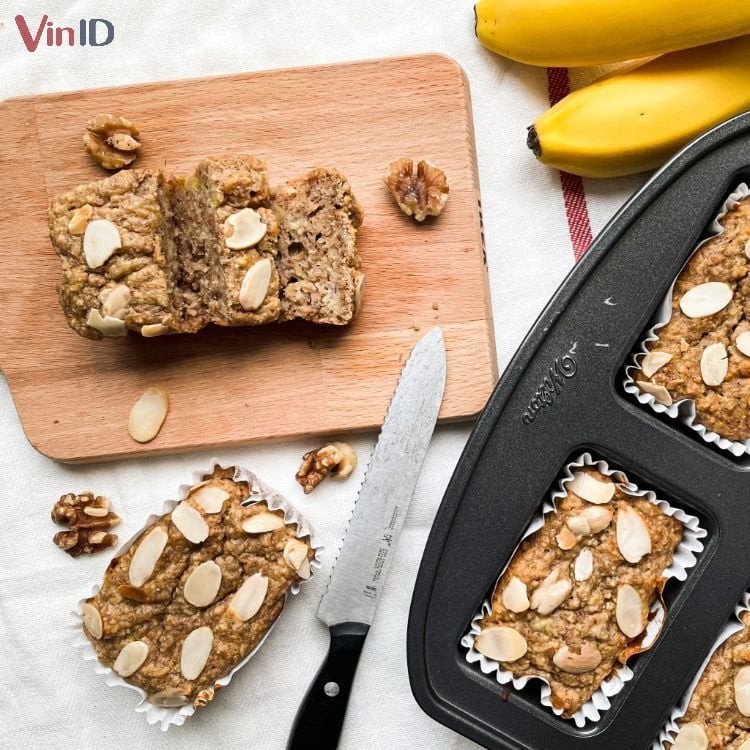 Thành phẩm bánh chuối yến mạch thơm ngon, lý tưởng cho chế độ ăn kiêng và kiểm soát bao nhiêu calo
