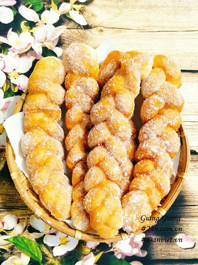 Thành phẩm bánh quẩy ngọt mềm hấp dẫn đã hoàn thành