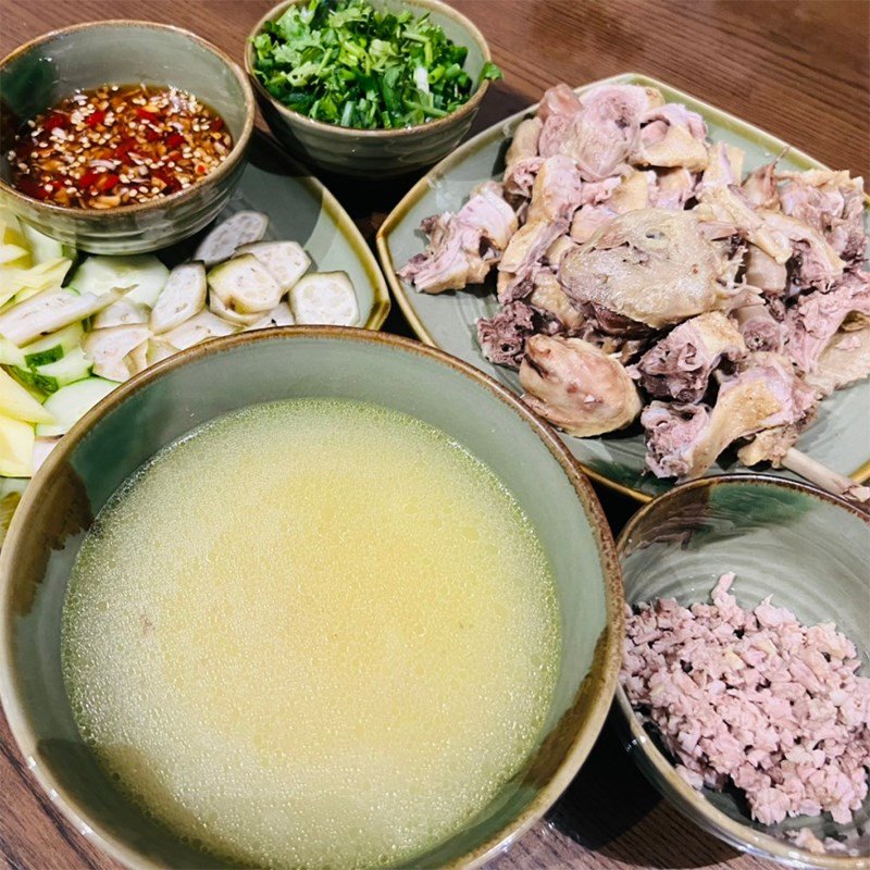 Thành phẩm cháo vịt nóng hổi