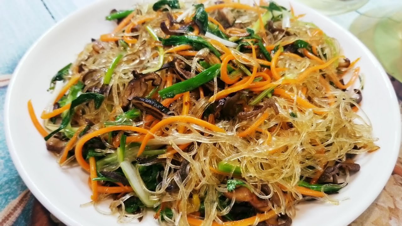 Thành phẩm miến dong xào chay hấp dẫn
