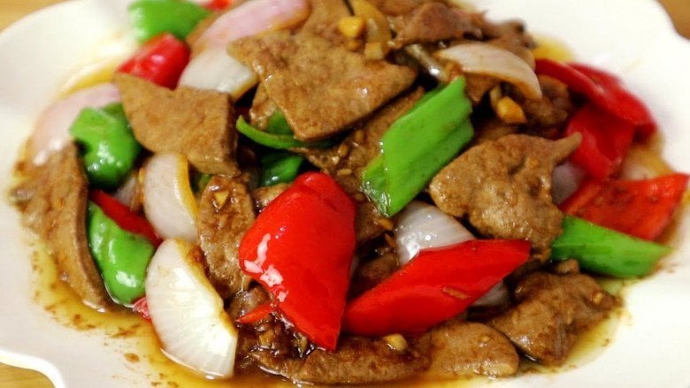 Thành phẩm món cách xào gan lợn với gừng hấp dẫn