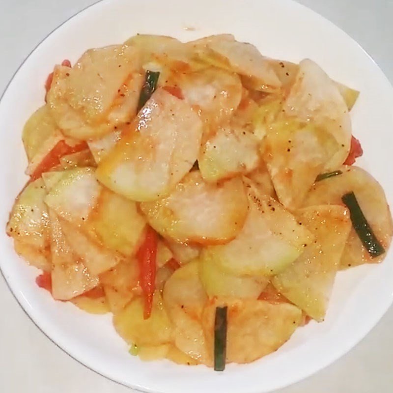 Thành phẩm món cách xào su hào cà chua
