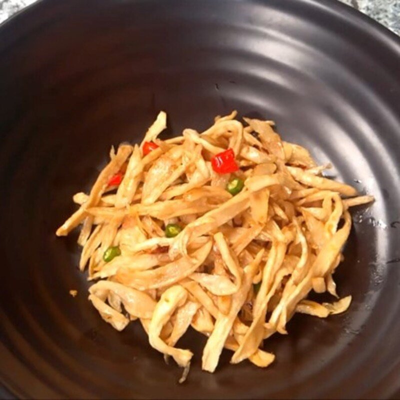Thành phẩm món củ cải khô xào chay thơm ngon