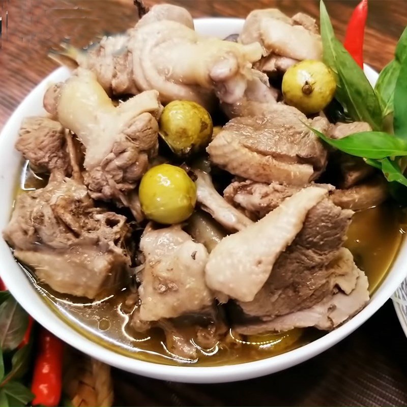 Thành phẩm món vịt om măng hấp dẫn