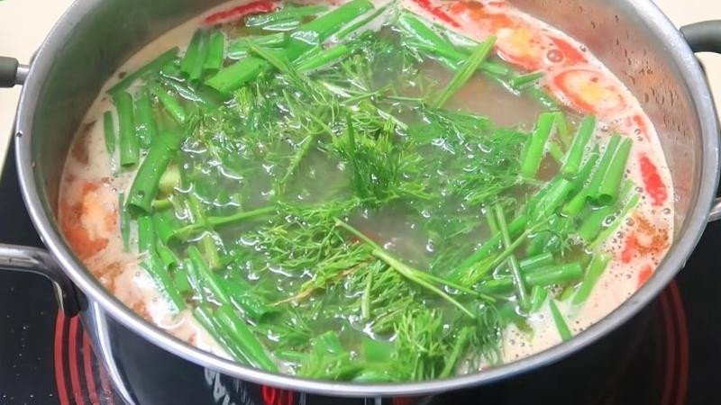 Thành phẩm nồi lẩu cá chép thơm ngon, hấp dẫn