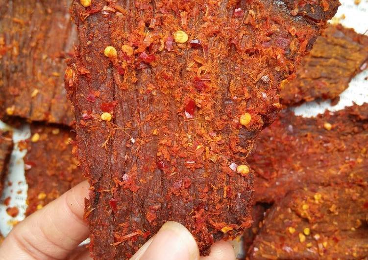 Thành phẩm thịt bò khô miếng thơm ngon sau khi sấy