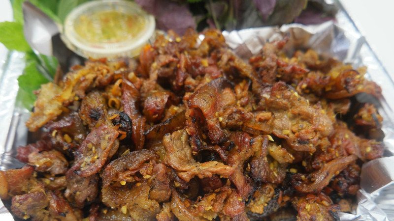 Thành phẩm thịt heo rừng nướng muối ớt với độ mềm lý tưởng