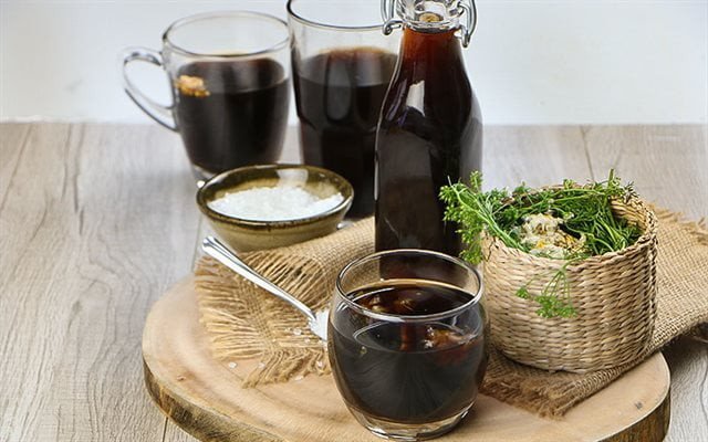 1 Chai Nước Sâm Bao Nhiêu Calo? Giải Đáp Chi Tiết Từ Nấu Chuẩn Ăn Ngon Thành phần thảo mộc tự nhiên để nấu nước sâm giải khát, ảnh hưởng đến 1 chai nước sâm bao nhiêu calo.
