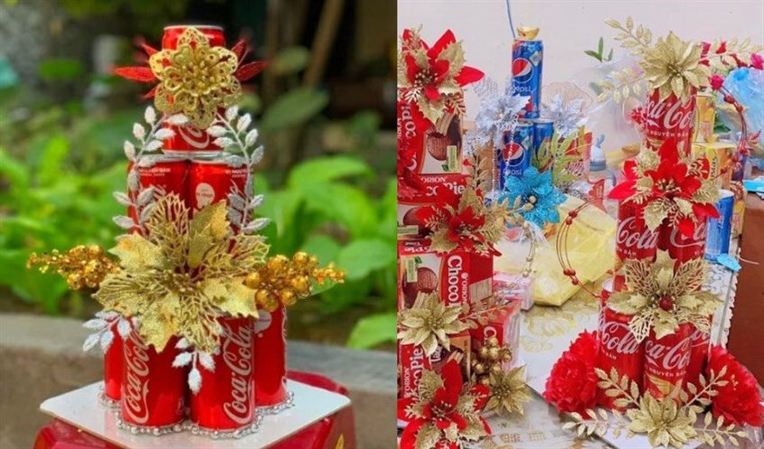 Tháp nước ngọt đã được trang trí hoa và liễn đối sẵn sàng đón Tết