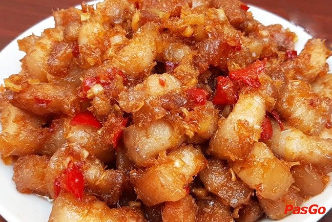 Thịt ba chỉ xào sả ớt cay nồng, thơm lừng mời gọi
