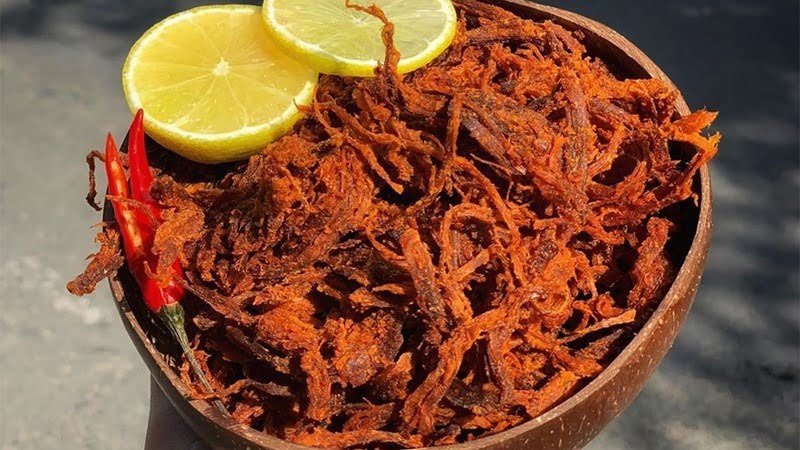 Thịt bò khô sợi làm bằng nồi chiên không dầu hấp dẫn