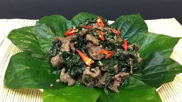 Thịt bò xào lá lốt cung cấp chất dinh dưỡng như đạm, protein cùng những khoáng chất