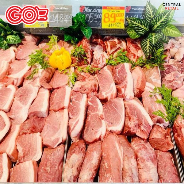 Thịt heo tươi ngon, nguyên liệu không thể thiếu cho cách làm bánh chưng ngày tết truyền thống.