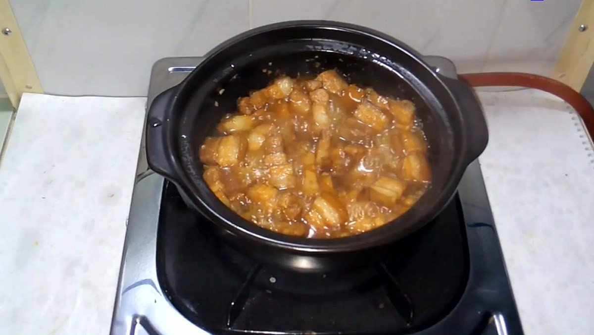 Thịt kho keo ngon đậm đà trên mâm cơm