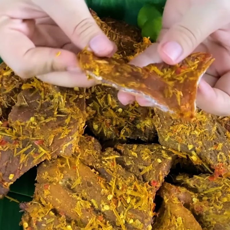 Thịt lợn khô thành phẩm vàng đều đẹp mắt