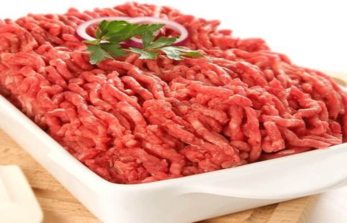 Thịt nạc vai băm nhỏ vừa phải để làm món trứng đúc thịt