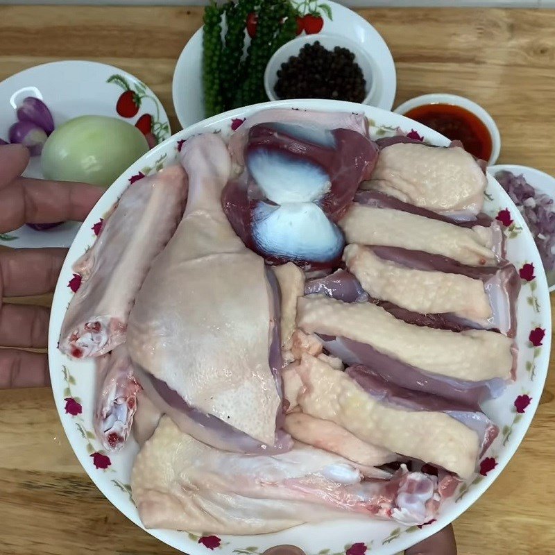 Thịt vịt đã được sơ chế sạch