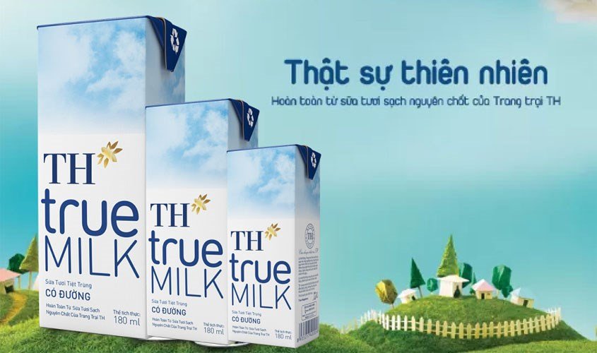 Thùng sữa tươi TH True Milk có đường 180ml, thể hiện sự khác biệt về calo giữa các loại sữa