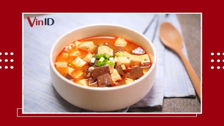 Thưởng thức canh cà chua đậu phụ