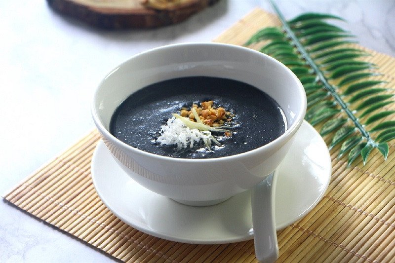 Thưởng thức chè mè đen ngon chuẩn vị, tốt cho bà bầu