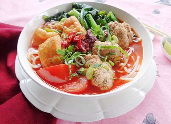 Tô canh bún hấp dẫn sau khi hoàn thành