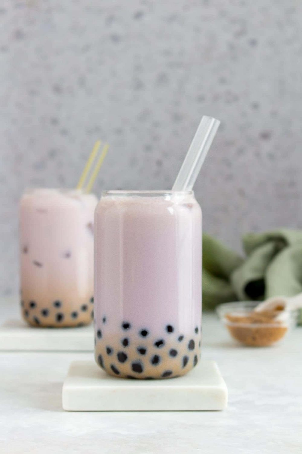 Trà sữa khoai môn màu tím đẹp mắt với hương vị đặc trưng