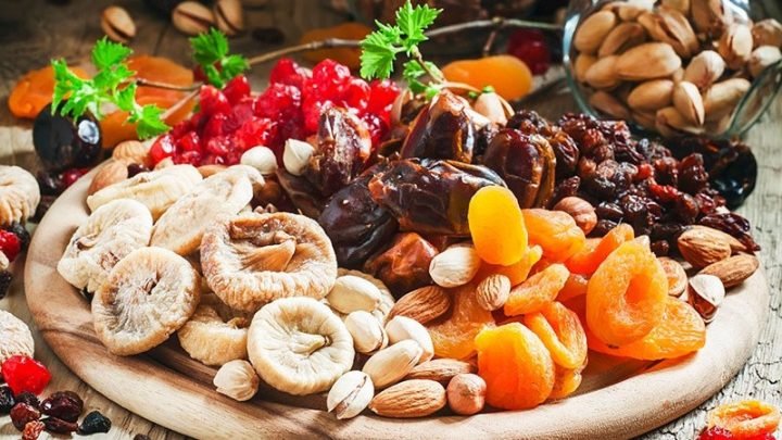 trái cây sấy hỗn hợp