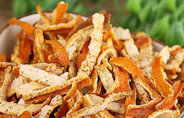 Trần bì phơi khô dùng trong món chè đậu đỏ hạt sen