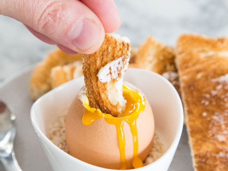 Trứng lòng đào hỗ trợ tăng cường trao đổi chất