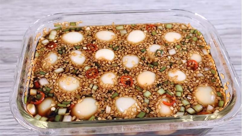 Trứng ngâm tương hấp dẫn