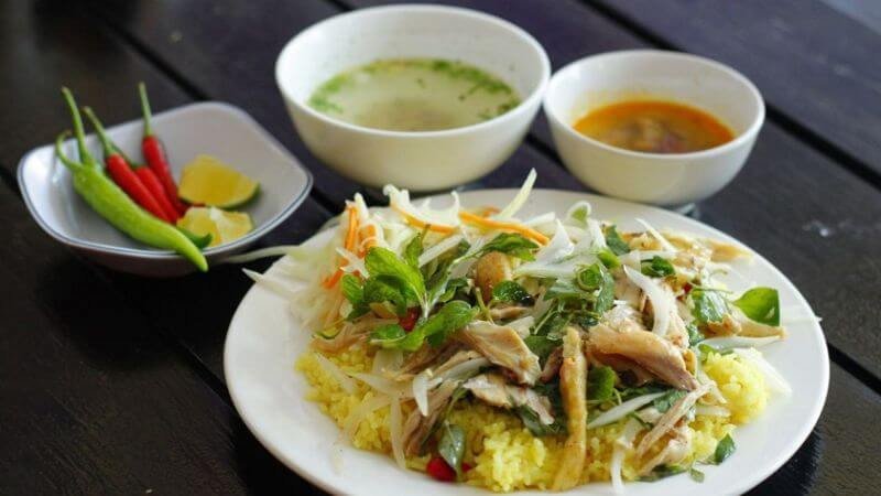 Tự làm cơm gà nướng tại nhà để điều chỉnh lượng calo và gia vị theo ý muốn