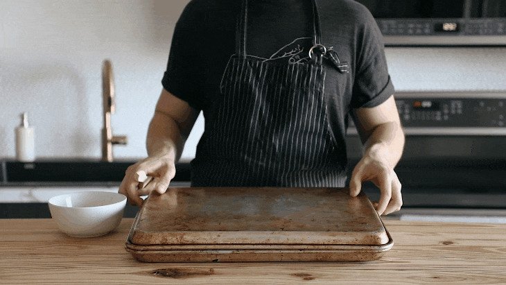 Ủ bột làm vỏ bánh hamburger lần thứ hai