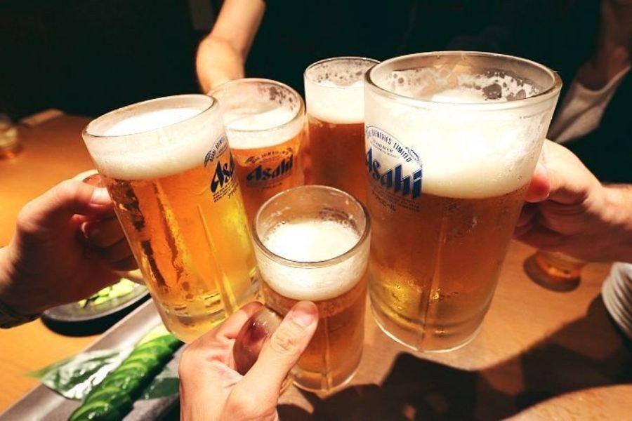 Uống bia có thể gây béo bụng nếu không kiểm soát lượng calo